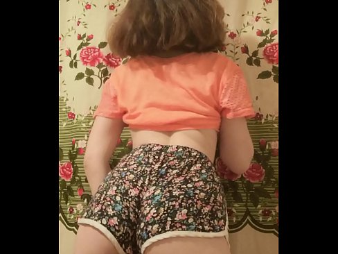 ❤️ Sexy jonk Babe deet hir Shorts op der Kamera of Sluts op lb.gayasianporn.ru ☑